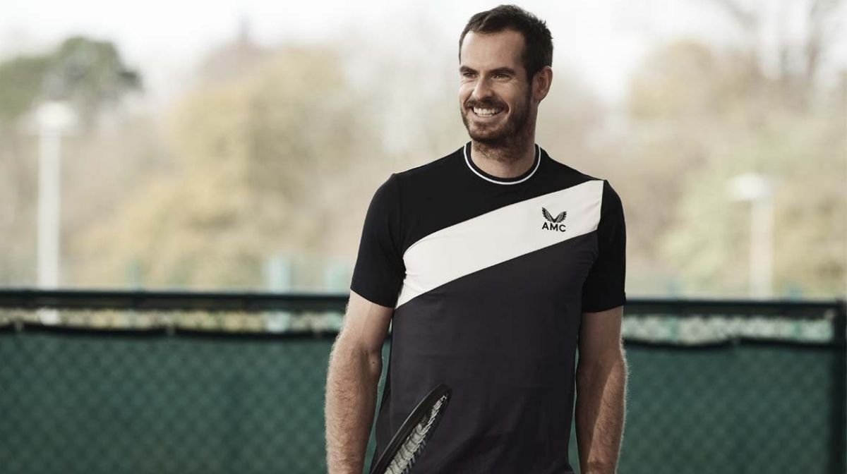 Andy Murray playing tennis